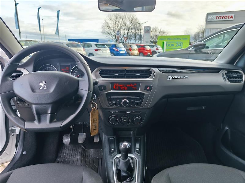 Peugeot 301 1,2 PureTech Allure - fotka 8 z 21