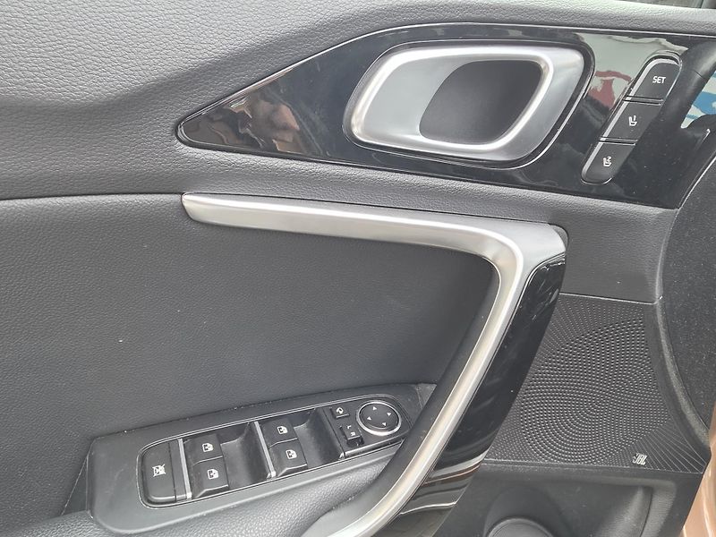 Kia XCeed 1.6-1.MAJITEL-V ZÁRUCE-DPH - fotka 15 z 15