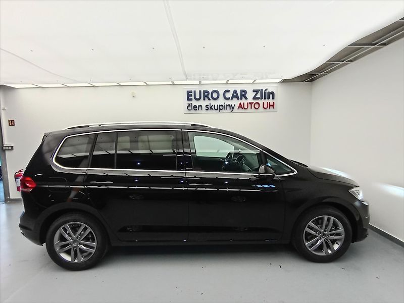 Volkswagen Touran (2026) 1,5 People TSI 110kW - fotka 7 z 18