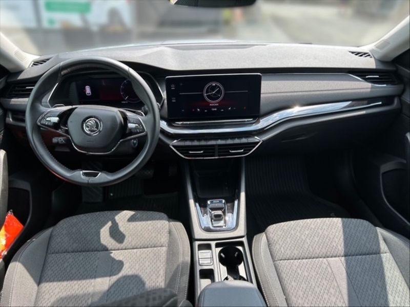 Škoda Octavia 2,0 TSI Style 4x4 DSG - fotka 9 z 11