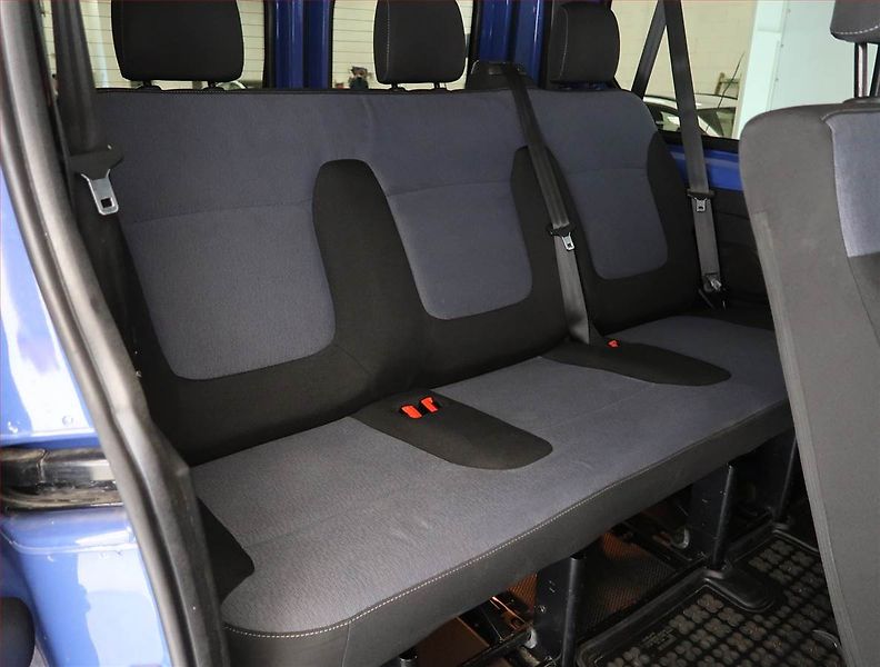 Opel Vivaro (2017) 1.6 BiCDTI, Bus, 9Míst - fotka 14 z 20
