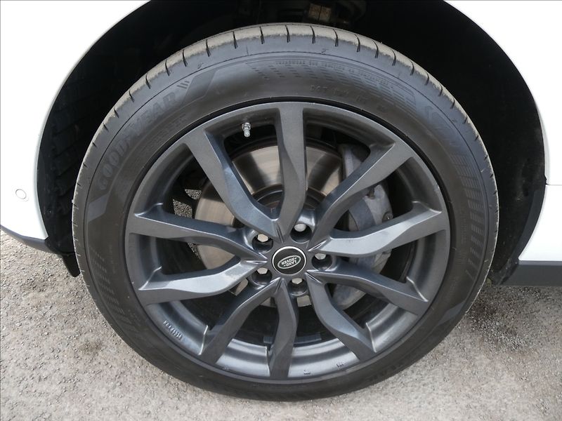 Land Rover Range Rover 4,4 TDV8 Vogue Auto,ČR,2x kola - fotka 17 z 50