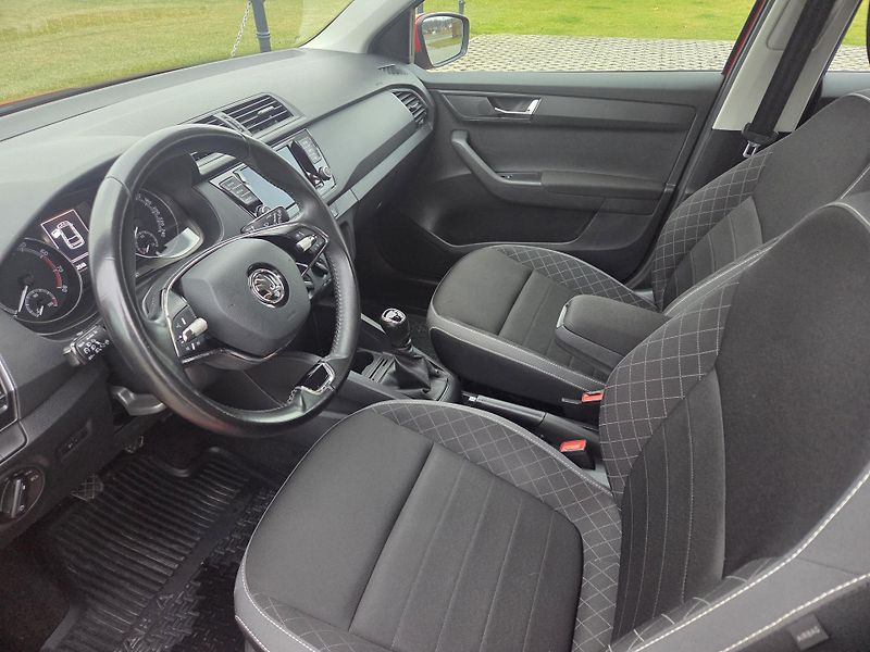 Škoda Fabia (2021) 1.0 TSI 70 kW, 125 let, CZ,DPH - fotka 10 z 25
