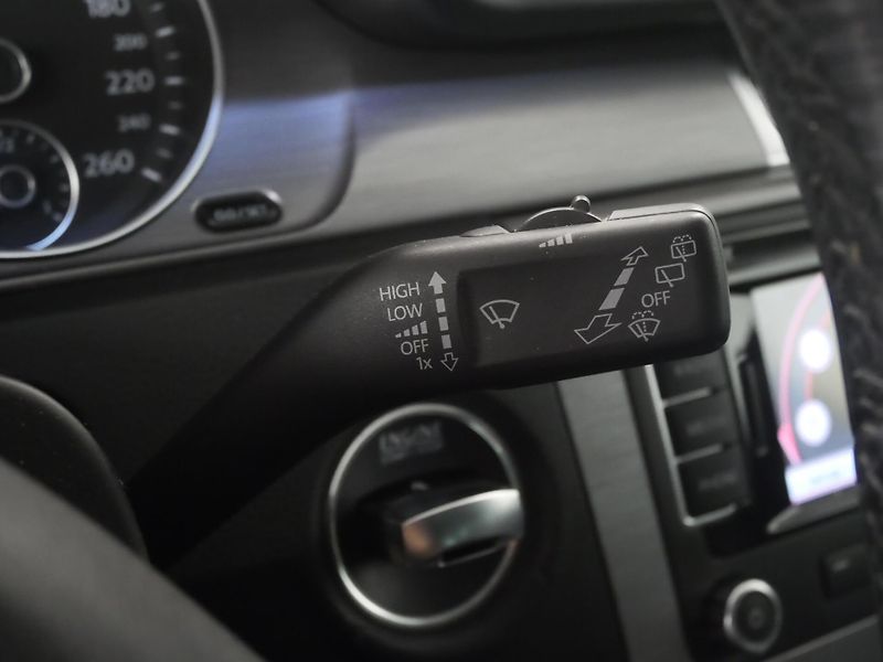 Volkswagen Passat - fotka 16 z 25