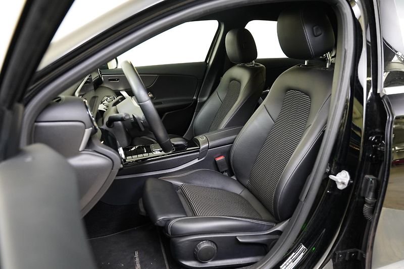 Mercedes-Benz Třídy A - fotka 11 z 25