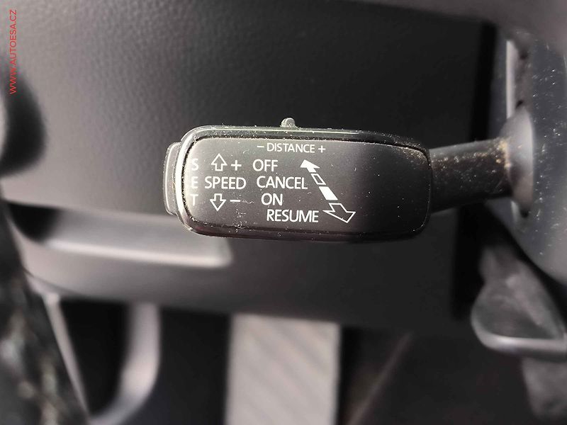Škoda Superb (2016) 1.6 TDi, Style, DSG, bixen - fotka 19 z 23