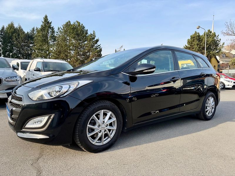Hyundai i30 (2016) 1.6 CRDI 81 KW - CZ - AUT - fotka 2 z 18