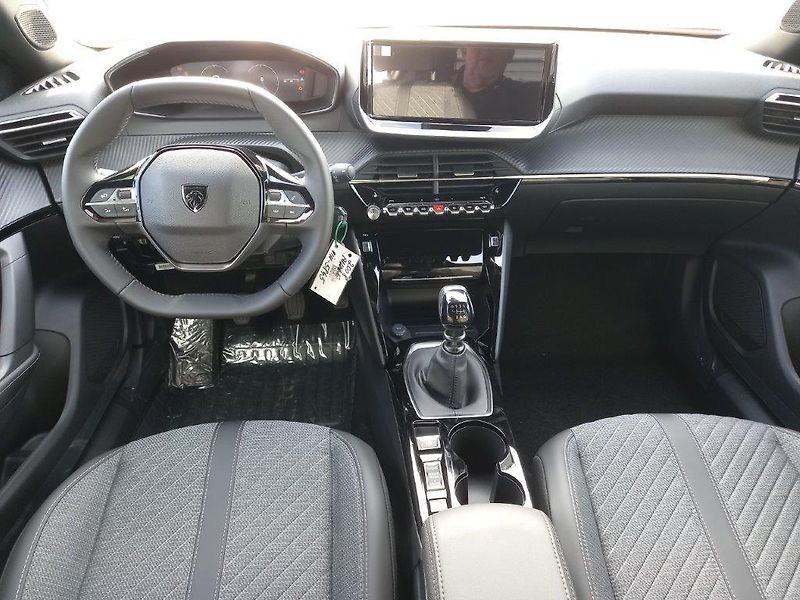Peugeot 2008 (2026) ALLURE Turbo 100 MAN6    - fotka 16 z 35