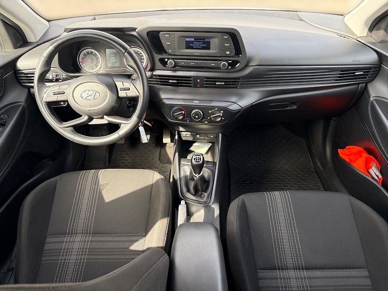 Hyundai Bayon (2022) COMFORT CLUB 1.2i 62kW CZ DPH - fotka 9 z 11