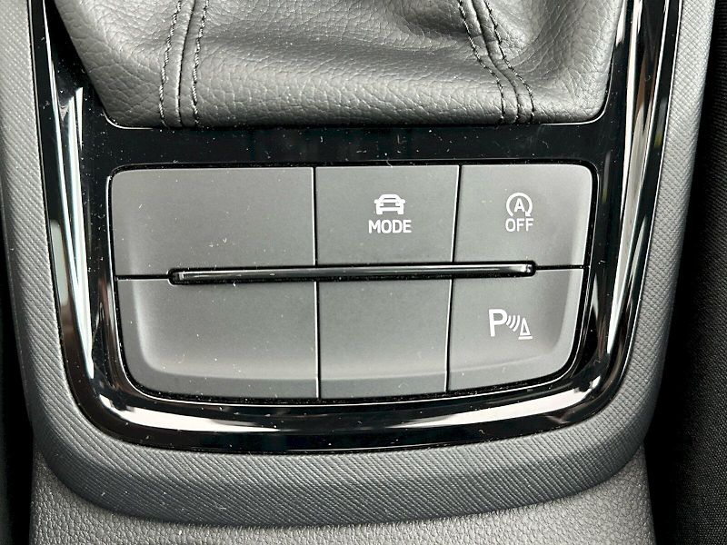 Škoda Kamiq (2025) DSG 1.0TSI 85kW Monte Carlo - fotka 24 z 32