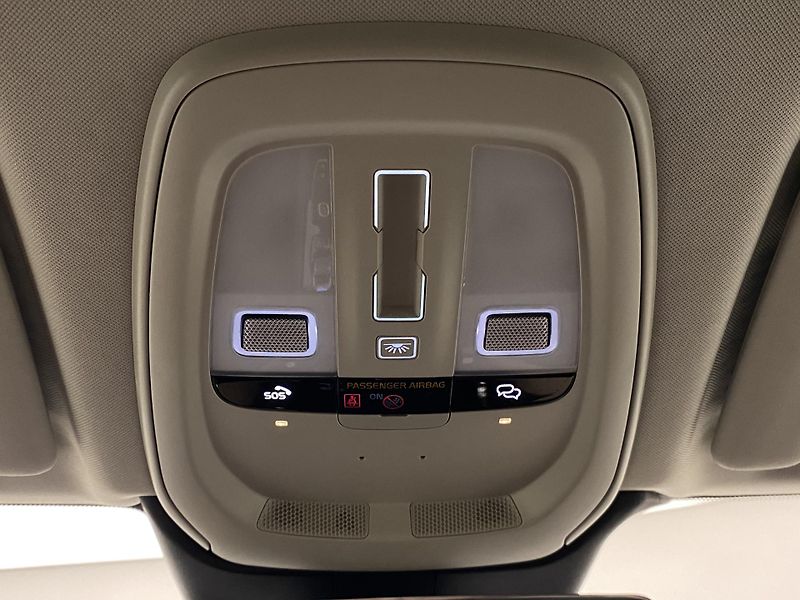 Volvo XC60 T6 AWD RECHARGE DARK PLUS CZ - fotka 31 z 67