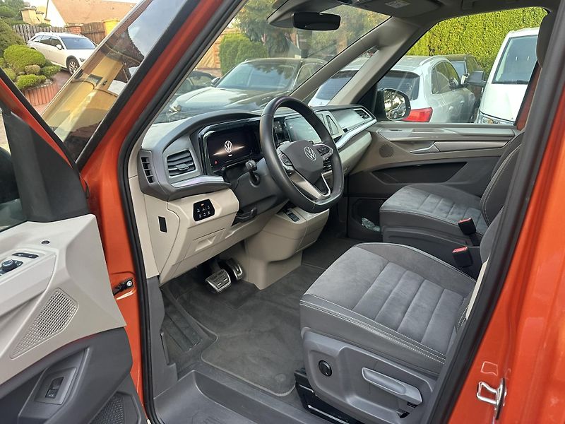 Volkswagen Multivan HIGHLINE, HEAD-UP, STYLE - fotka 9 z 28