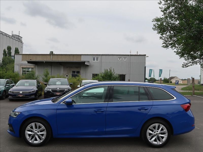 Škoda Octavia 2,0 TDi,DSG,Style,1majČR,DPH - fotka 6 z 26