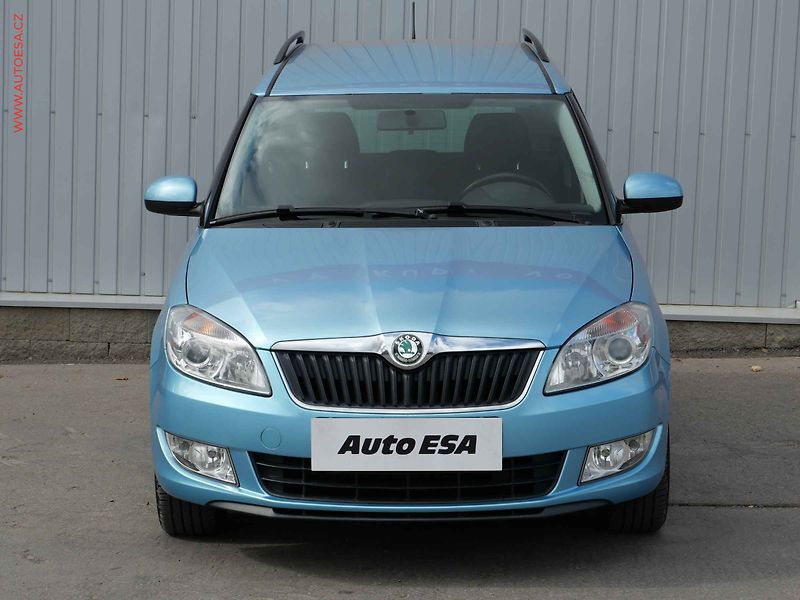 Škoda Roomster (2012) 1.2 TSI, 1.maj,ČR, Ambition - fotka 2 z 15