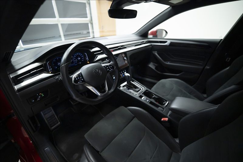 Volkswagen Arteon 2,0 TDI DSG R-LINE 1. MAJ ČR - fotka 7 z 36