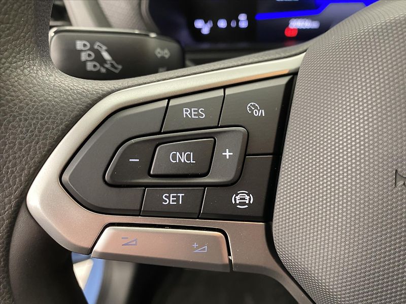 Volkswagen T-Cross 1,0 TSI 70kW Life - fotka 14 z 26