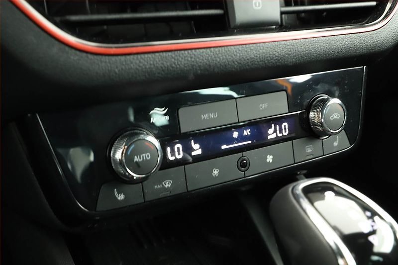 Škoda Kamiq (2024) 1.0 TSI, MONTE CARLO, AUTOMAT - fotka 14 z 15