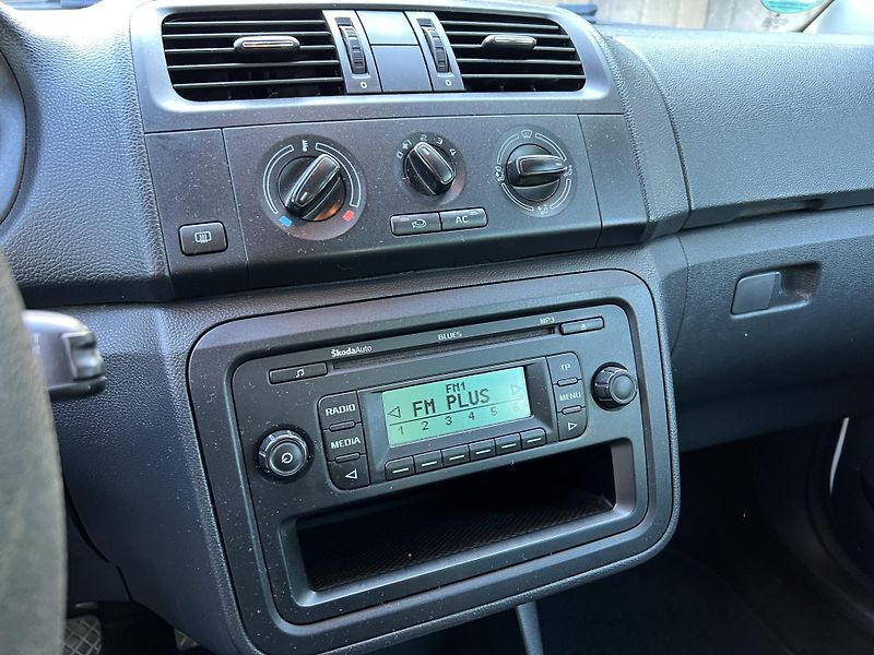 Škoda Fabia combi 1.2 TSi 63 kW NOVÁ STK - fotka 13 z 15