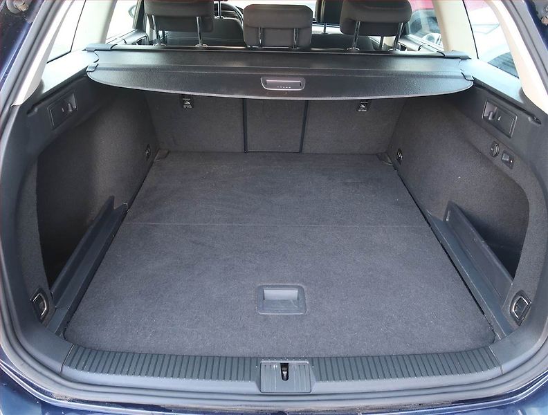 Volkswagen Passat (2015) Comfortline 1.6 TDI, Navi - fotka 13 z 15