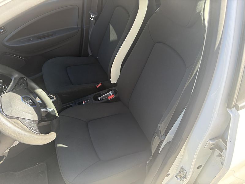 Renault ZOE (2020) 52kwh, 80kw, SOH: 92% - fotka 3 z 7