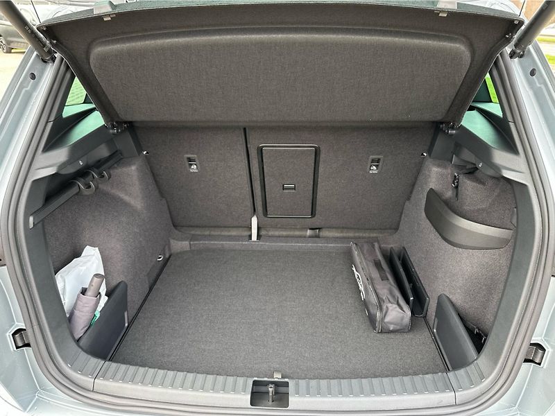 Škoda Karoq (2026) 1,5 TSI 110 kW 7-stup. automat - fotka 12 z 25