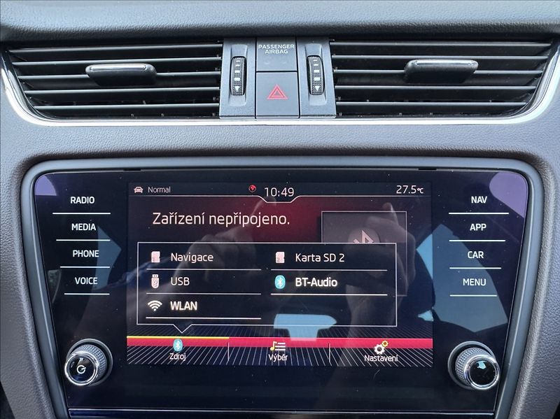 Škoda Octavia 2,0 TSI 140kW DSG L&K 4x4 DPH - fotka 36 z 50