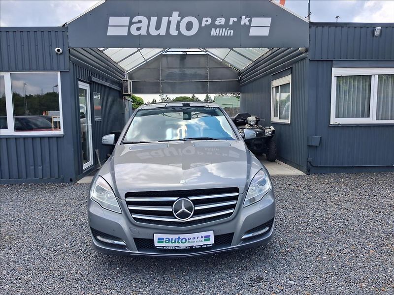 Mercedes-Benz Třídy R 3,0 350CDi, 4x4 - fotka 2 z 15