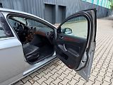 Ford Mondeo 2,0i 16V Ghia / servis.kn. /  - náhled 17