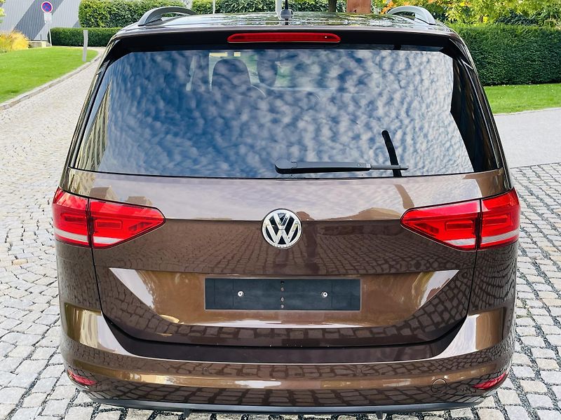 Volkswagen Touran 1.2TSI MANUÁL 7MÍST SERVISKA - fotka 14 z 42