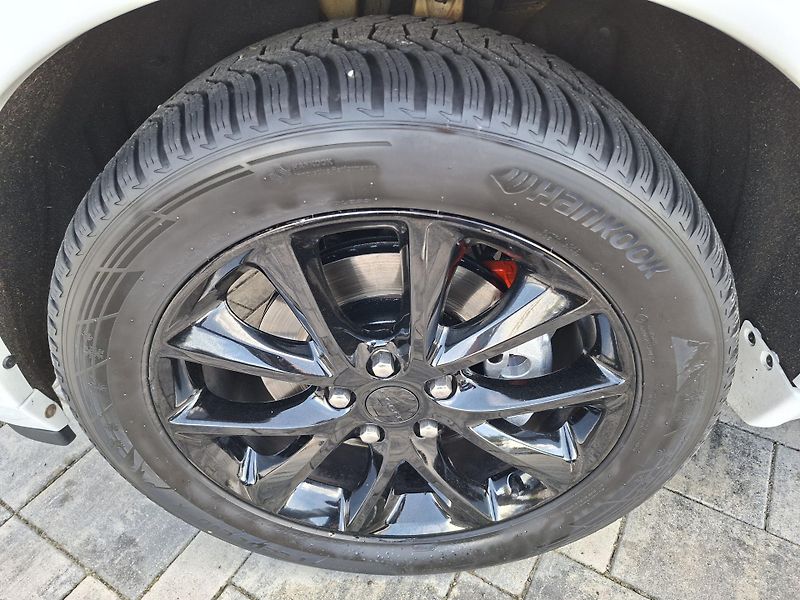 Dodge Durango (2017) R/T 5,7L V8 4x4, REZERVACE - fotka 33 z 46