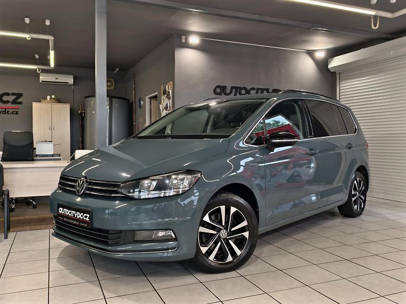 Volkswagen Touran 1.6 TDi DSG, 7 MÍST, IQ.DRIVE - fotka 3 z 24