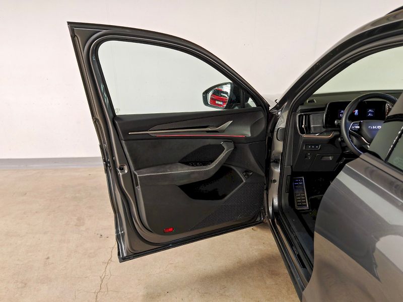 Škoda Kodiaq (2025) iV 1.5 TSI 150 kW DSG Sportlin - fotka 22 z 33
