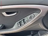 Hyundai i30 (2015) 1.6GDi, 2.maj,ČR, AC, výhřev - náhled 11