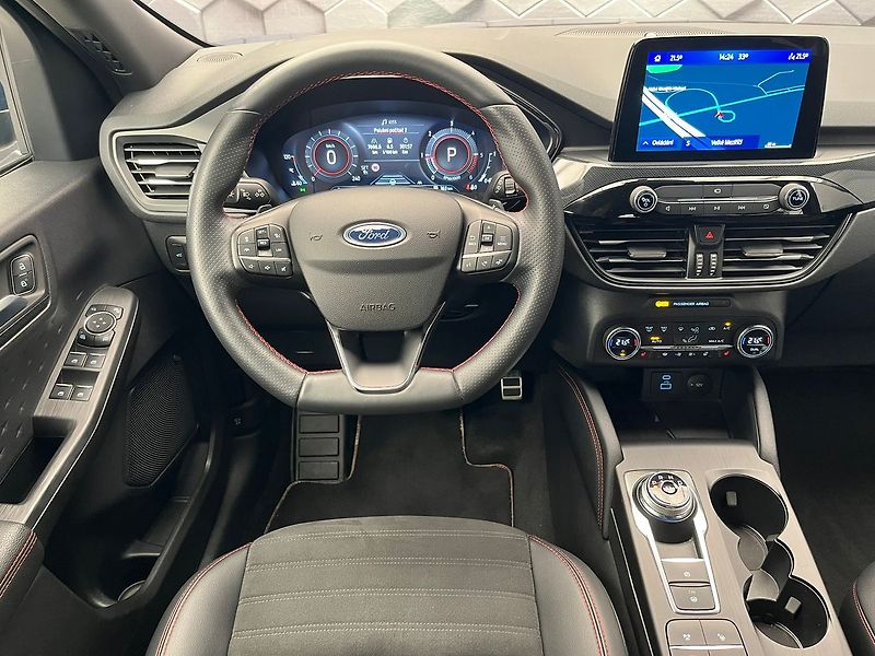 Ford Kuga 2,0 EB ST-Line 140kW AWD - fotka 7 z 55