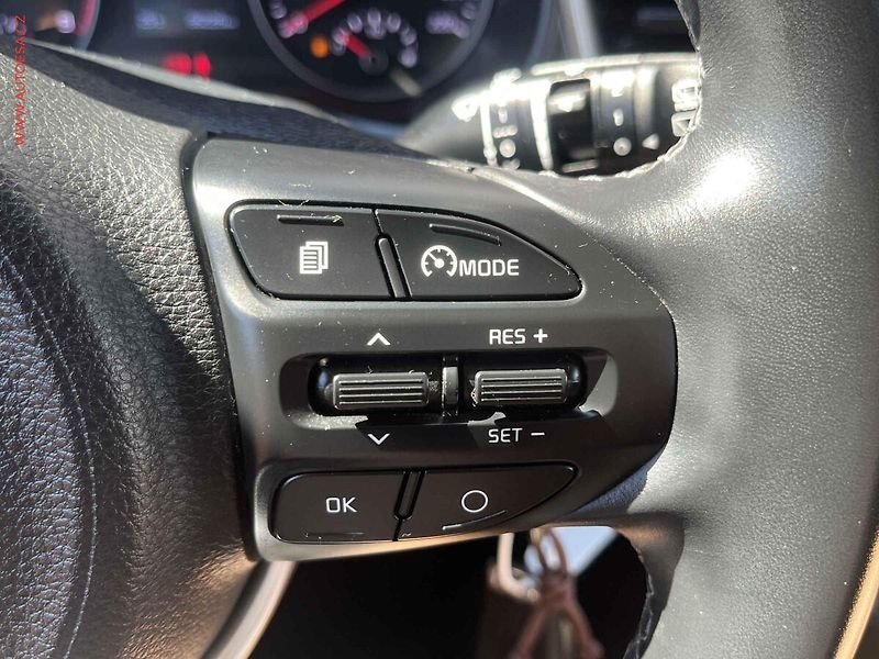 Kia Stonic (2018) 1.2 CVVT, 2.maj,ČR, AC - fotka 14 z 15