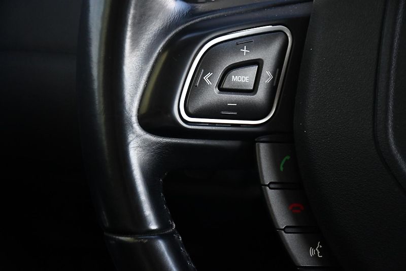 Land Rover Range Rover Evoque 2.0d NAVI PDC - fotka 23 z 35