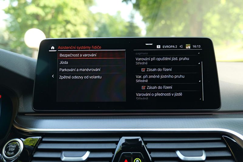 BMW Řada 5 540xd Msport Adap.Drive! - fotka 38 z 49