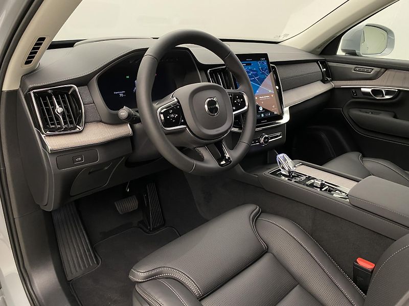 Volvo XC90 (2026) B5 AWD AUT BRIGHT PLUS 7míst - fotka 25 z 67