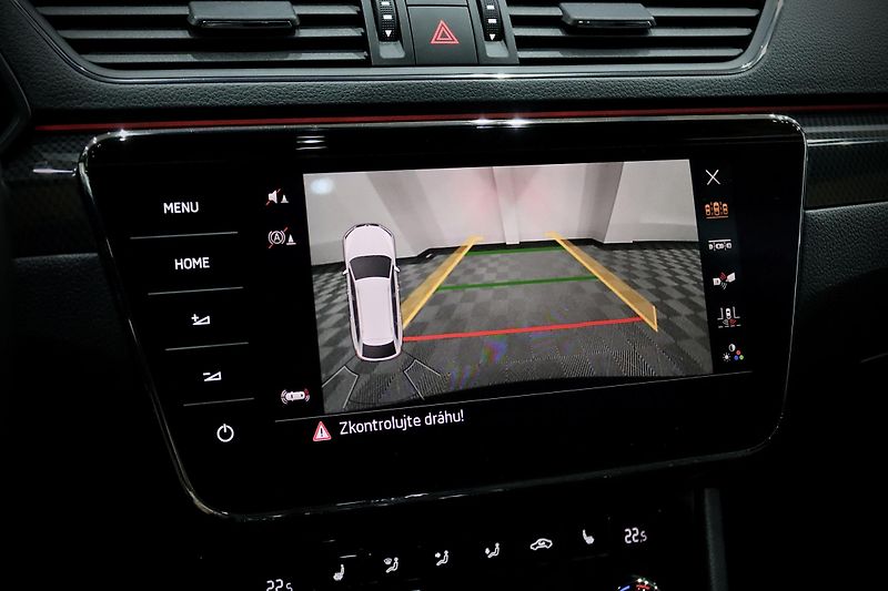 Škoda Superb 2.0 TSI 162 kW DSG Sportline - fotka 27 z 50