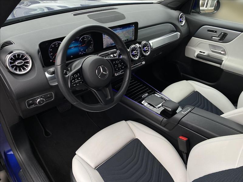Mercedes-Benz GLB 200 d 4M Style - fotka 9 z 29