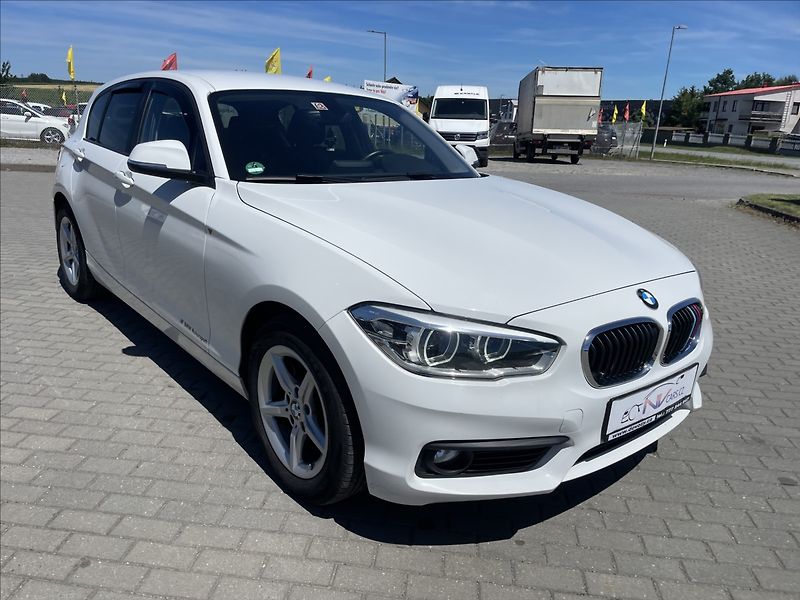 BMW Řada 1 2,0 d 110kw xDrive - fotka 6 z 33