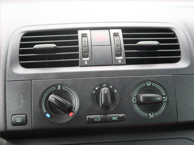 Škoda Fabia (2012) Scout 1.2 TSI, Tempomat - fotka 15 z 16