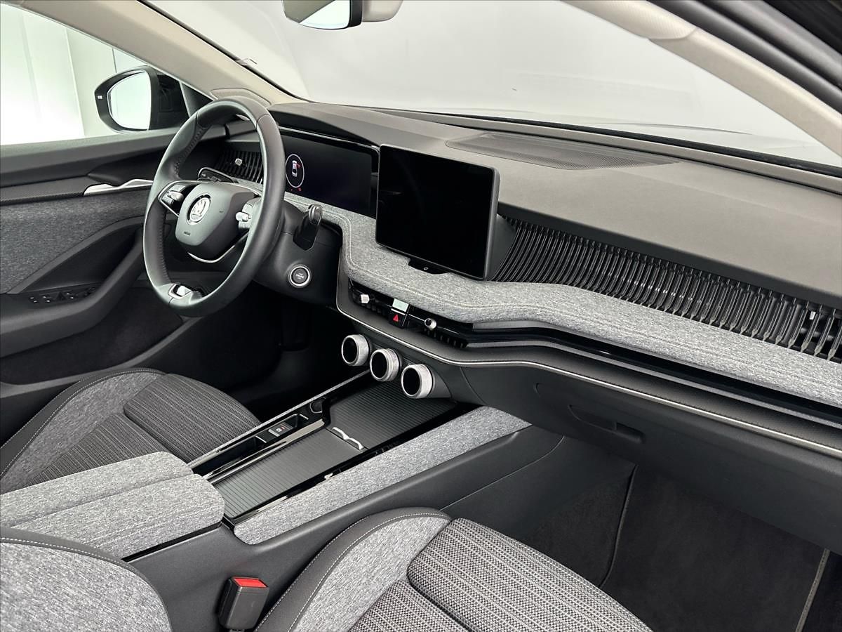 Škoda Superb Selection 7DSG 2,0 TDI