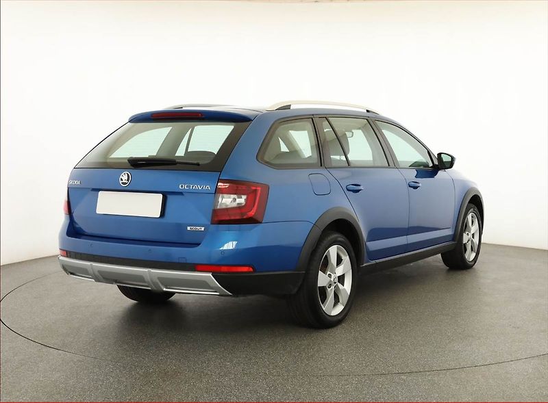 Škoda Octavia (2019) Scout 2.0 TDI, 4X4, Automat - fotka 5 z 21