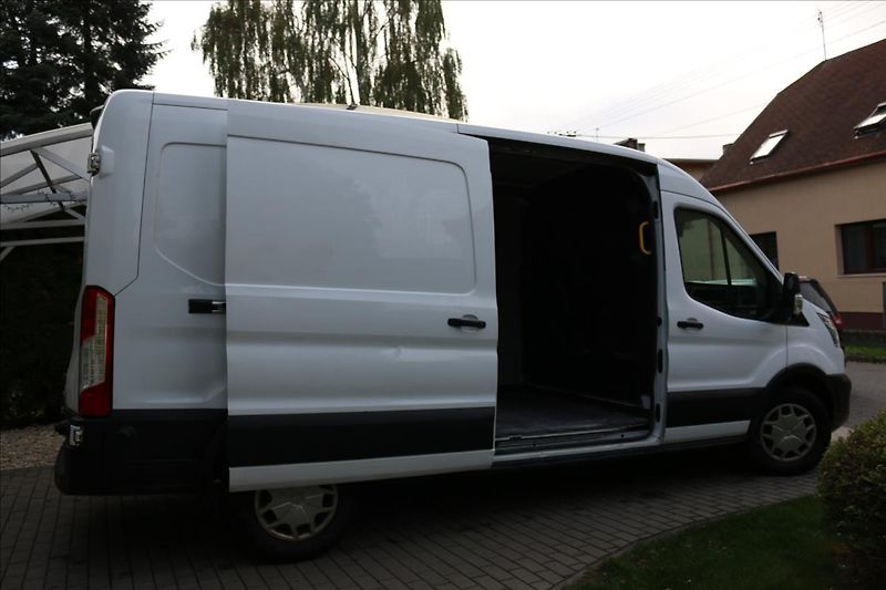 Ford Transit 2,0 95kW,ČR, DPH, Klima - fotka 24 z 27