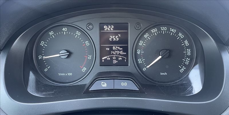 Škoda Rapid 1,2 TSi,77kW,po servisu - fotka 13 z 20