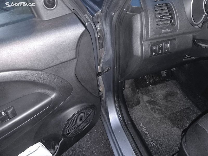 Kia Venga PĚKNÁ,90KM,1MAJ84LET,SERVISKA, - fotka 19 z 25
