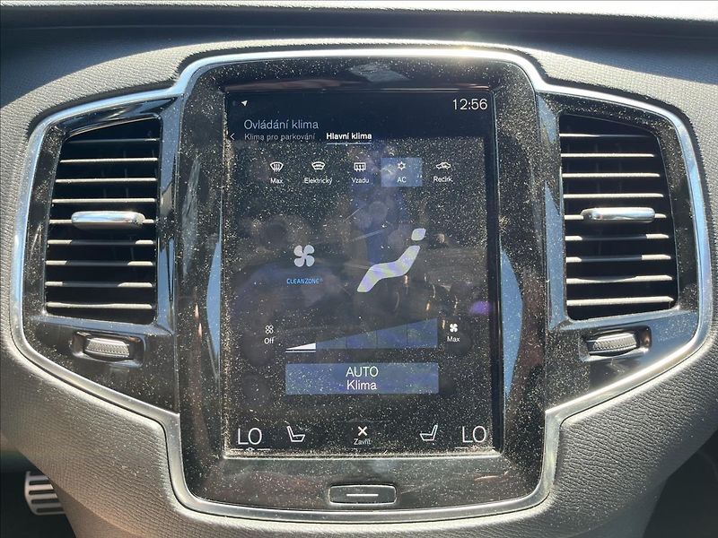 Volvo XC90 2,0 D5 R-DESIGN AWD SERVIS DPH - fotka 20 z 54