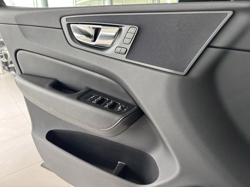 Volvo XC60 T5 Polestar*Inscription*HeadUP - fotka 27 z 34