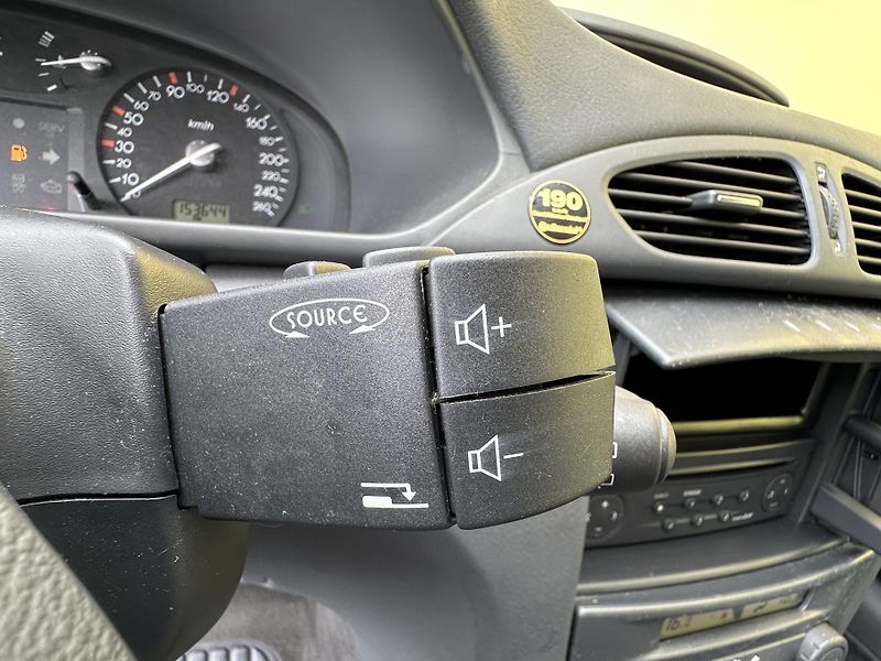 Renault Laguna (2003) KOMBI 1.8/88kW *KLIMA *2.Maj.  - fotka 8 z 35